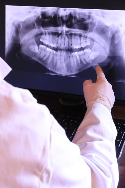 Best Emergency Denture Repair in Mccom, MS