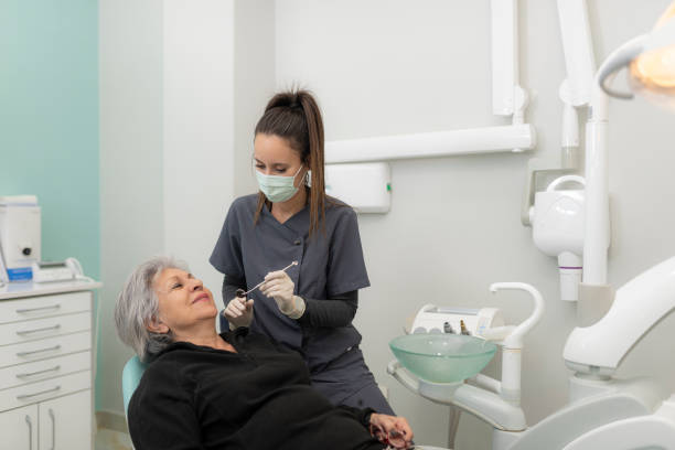 Best Emergency Tooth Extraction in Mccom, MS